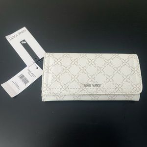 Nine West Ladies’ Purse NWT